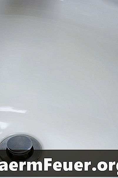 Comment réparer les fissures dans un lavabo