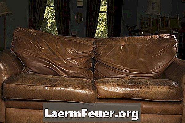 Kā zināt, vai dīvāns ir īsta āda