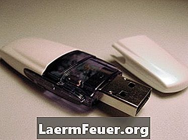 كيفية حفظ سجل التصفح الخاص بك على عصا USB