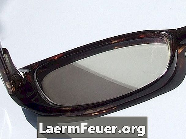 Comment les lentilles photochromiques sont-elles fabriquées?