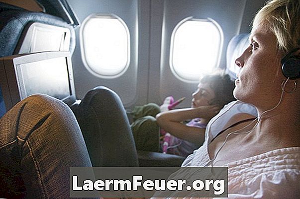 Πώς να επιβιώσετε μια μακρά πτήση εάν είστε καπνιστής