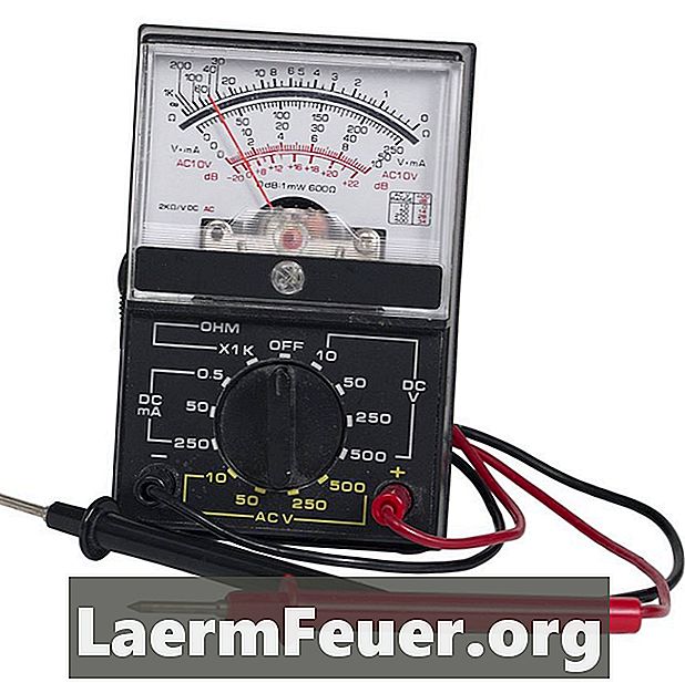 Como testar um medidor de ampéres com um voltímetro