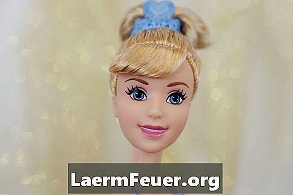 Hur färgar Barbie hår