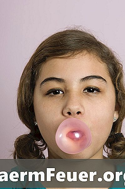 Cum să obțineți guma de mestecat din fața dumneavoastră