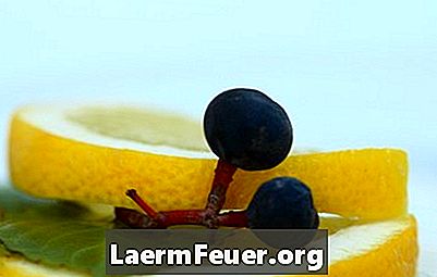 كيفية علاج الكلف مع عصير الليمون والعرق