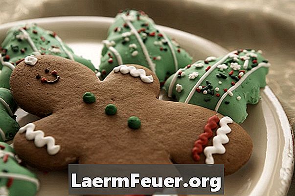 Cum să folosiți biscuiți pentru a decora cookie-urile