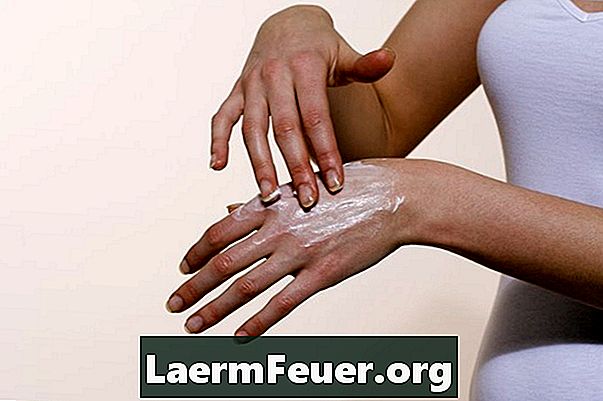 Hvordan man bruger calamin lotion til at behandle giftig ivy burns