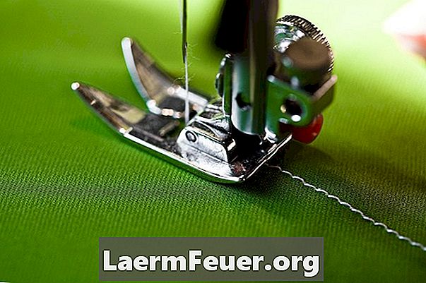 Како користити ножицу за шивење