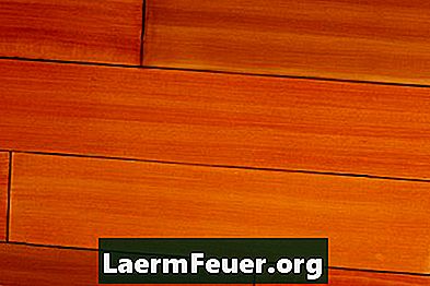 Uporaba lesenih talnih oblog kot stenske obloge