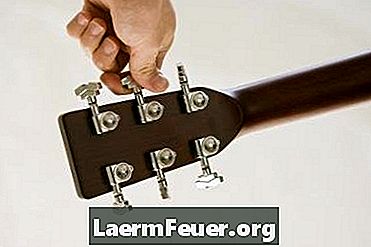 כיצד להשתמש טיונר גיטרה