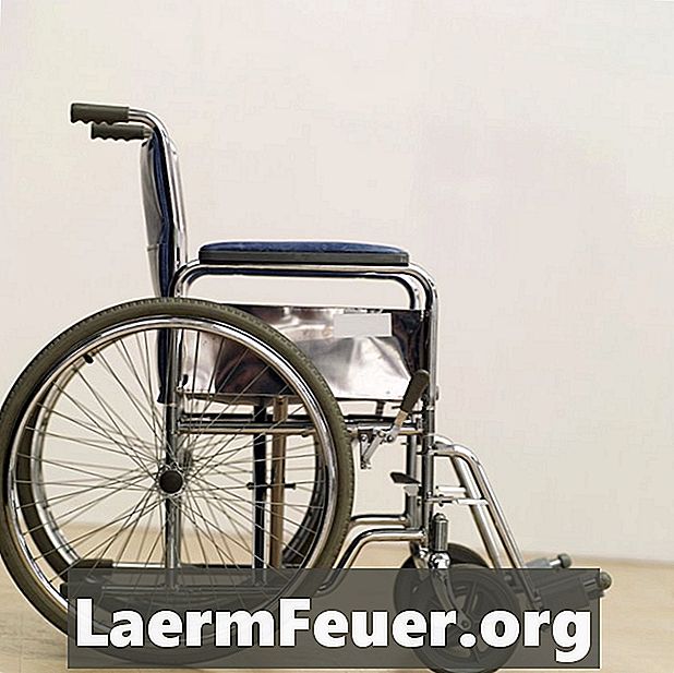 Як користуватися ручним інвалідним кріслом