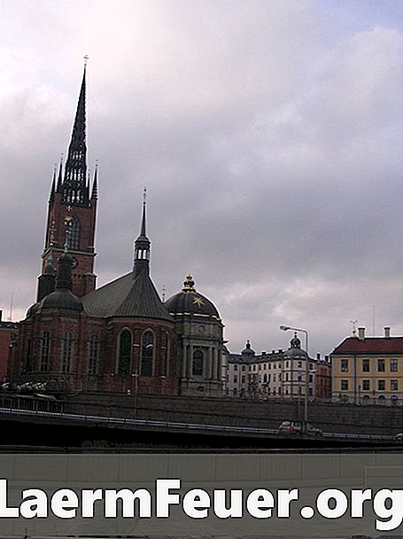 스웨덴에서 러시아 상트 페테르부르크로 여행하는 법