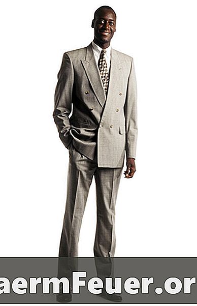 Советы по костюмам для высоких и худых мужчин