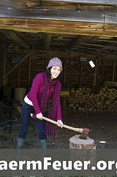 Rozdíl mezi nástroji pro řezání a řezbářství dřeva