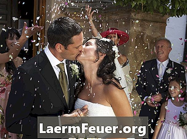 Svatební etiketa: Kdy pozdravit nevěstu a ženicha