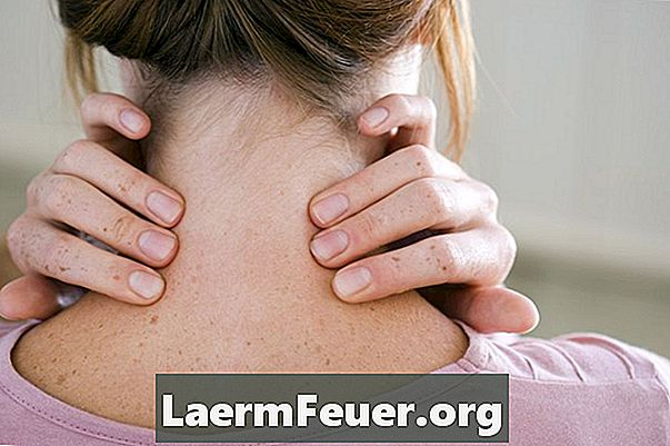 Esercizi per la tensione al collo e alla schiena