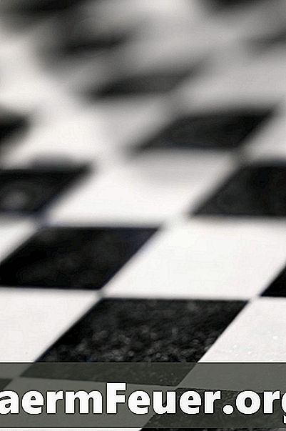 Fai da te: vernice per pavimenti a scacchi bianchi e neri