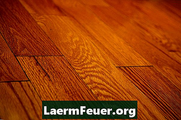 Hoe een laminaatvloer te repareren