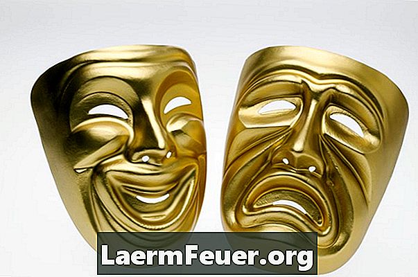 Modos legais de pintar máscaras de teatro