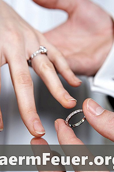 Čo je distálna falanga prsteňa?