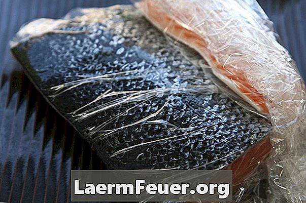 Por quanto tempo o salmão pode ficar no congelador?