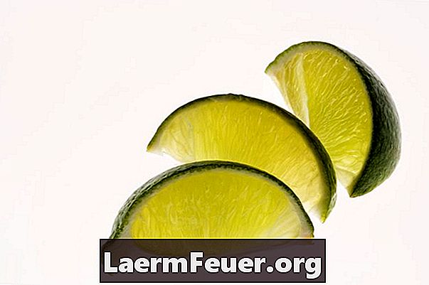 Как долго я могу хранить лимонный сок?