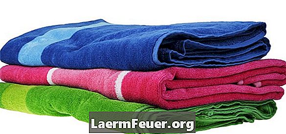 Por que as toalhas ficam duras depois da lavagem?