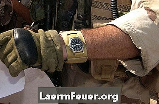 Relógios de pulso usados por militares