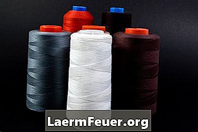 Vantagens e desvantagens de costurar com linha de poliéster ou nylon