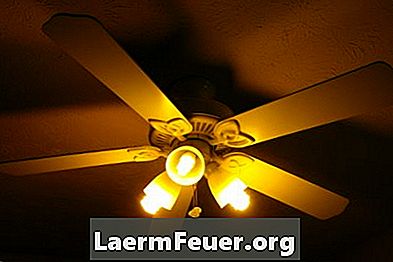 Проверка за проблеми във вентилатора на тавана, който е извън сила