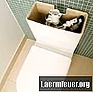 La boîte attachée aux toilettes ne se remplit pas après la chasse d'eau