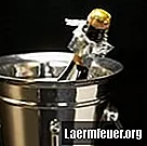 プラスチック製のシャンパンのコルクを開く方法