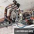 Comment connecter un tuyau en plastique PVC à un réseau d'eau galvanisé
