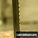 Hur man skär en aluminiumvinkel