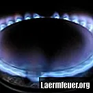 Hva forårsaker den gule flammen i gassovner?