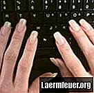 Jak przyzwyczaić się do pisania paznokciami akrylowymi