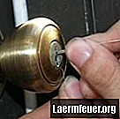 Hvordan åpne en lås med binders