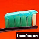 Ubat gigi buatan sendiri dengan gliserin